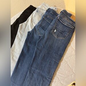 LOT of 4 jeans size 2, AE and Rachel Roy